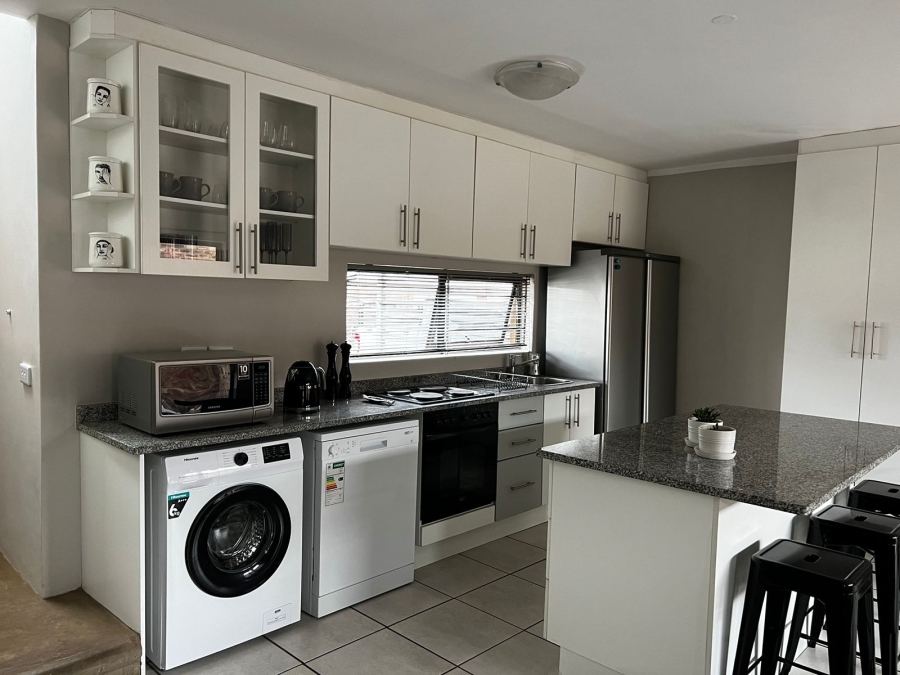 To Let 1 Bedroom Property for Rent in Mooivallei Park North West